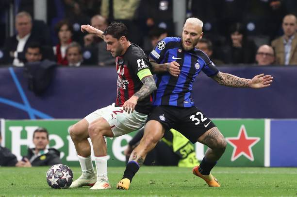 足球比赛中 足球比赛中