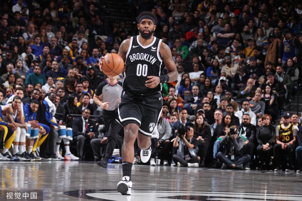 在英格兰女 在英格兰女